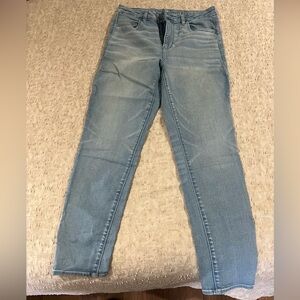 American Eagle Curvy High-Rise Jeans